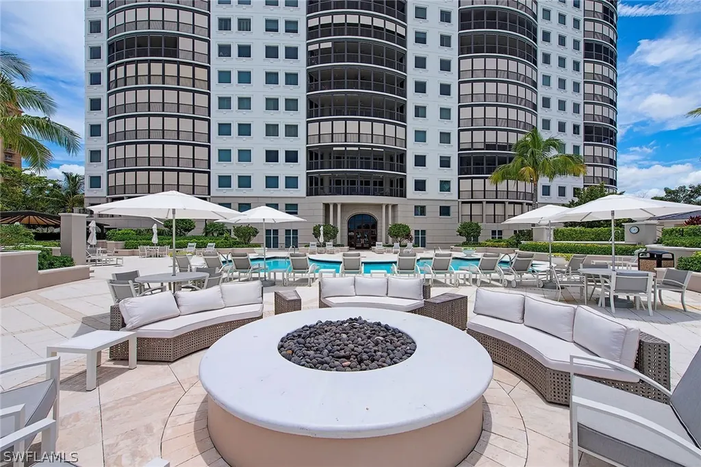 8665 Bay Colony Drive Naples FL 34108