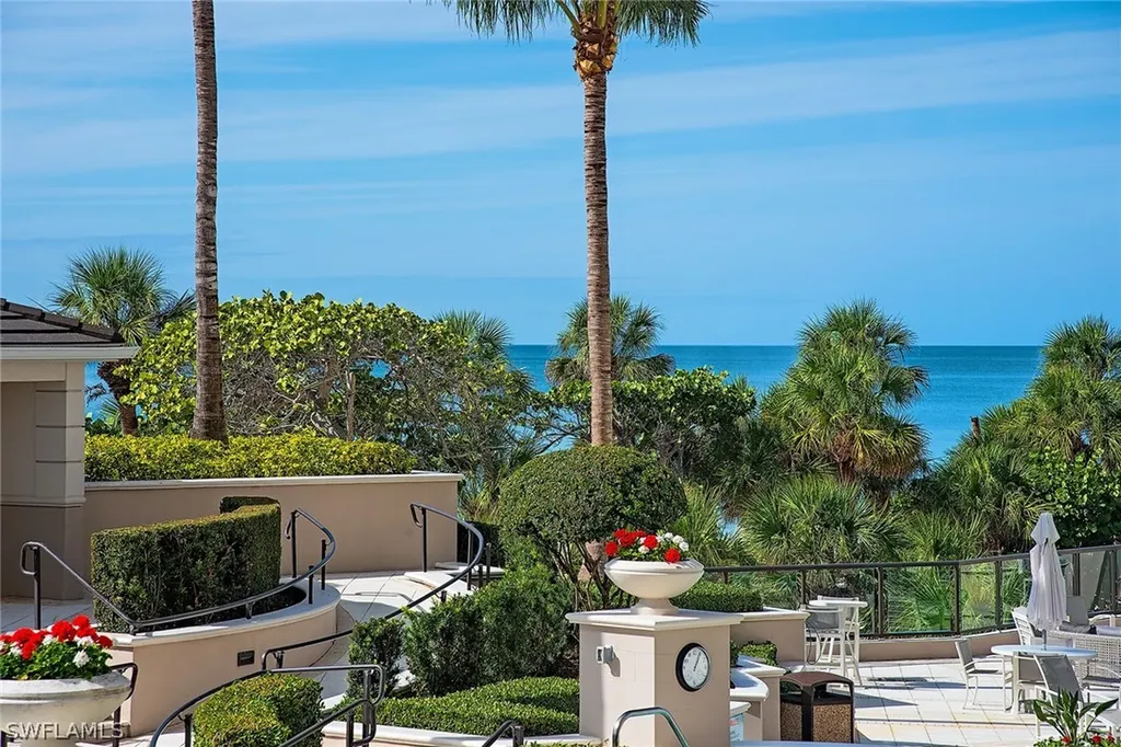 8665 Bay Colony Drive Naples FL 34108