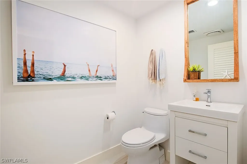 8665 Bay Colony Drive Naples FL 34108