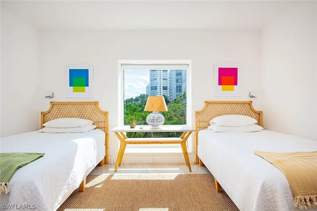 8665 Bay Colony Drive Naples FL 34108