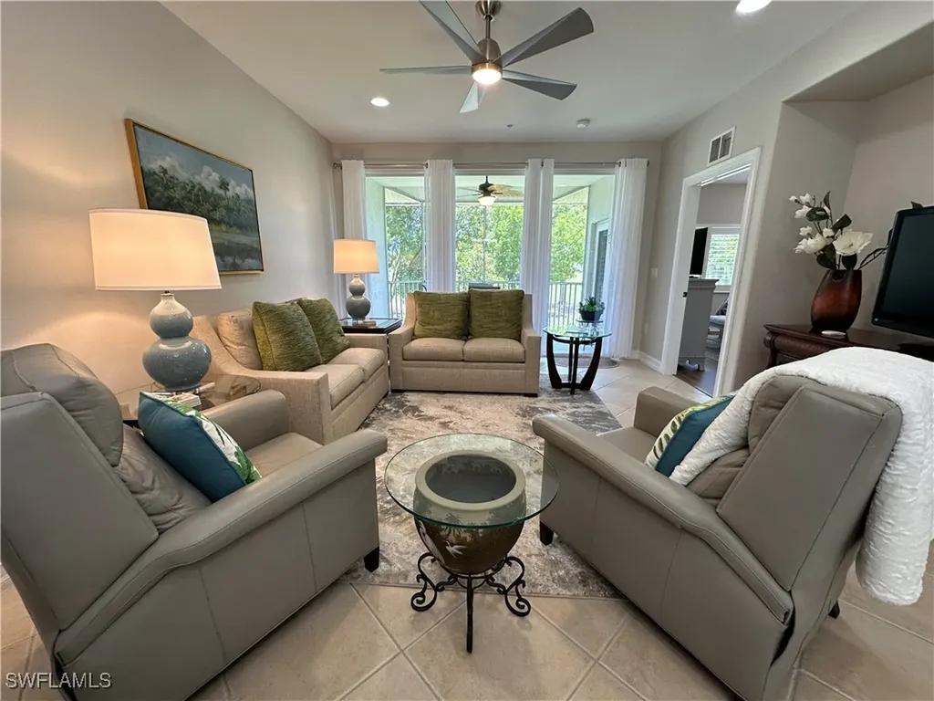 9113 Michael Circle Naples FL 34113