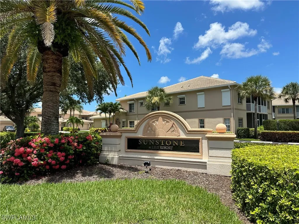 9113 Michael Circle Naples FL 34113