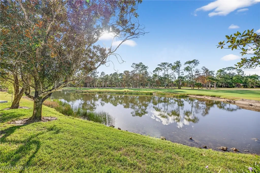 163 Amblewood Lane Naples FL 34105