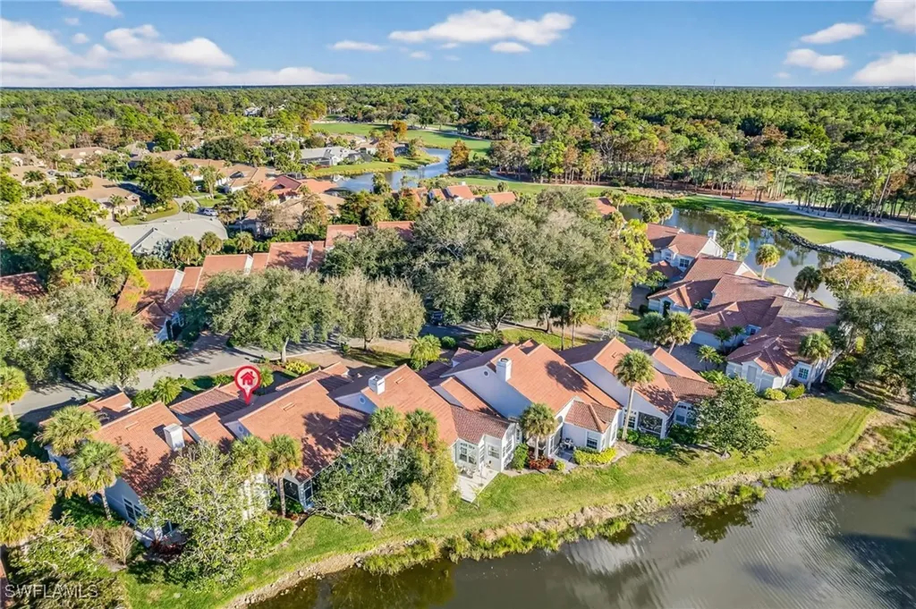 163 Amblewood Lane Naples FL 34105