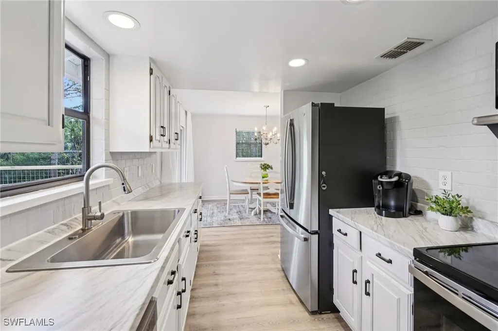 740 15th Street NW Naples FL 34120