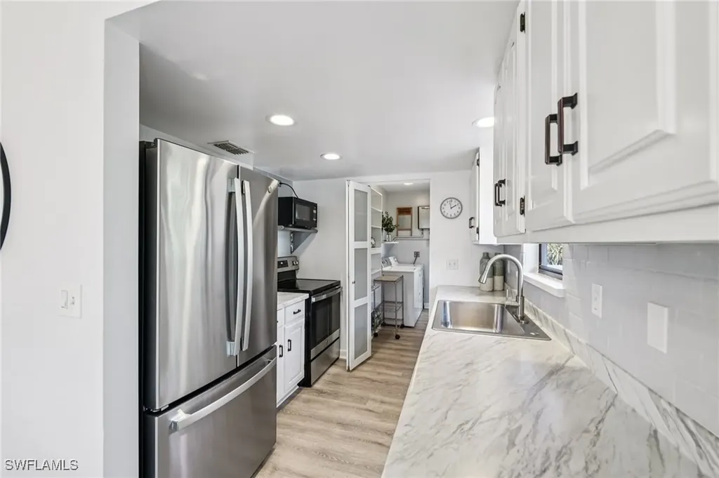 740 15th Street NW Naples FL 34120