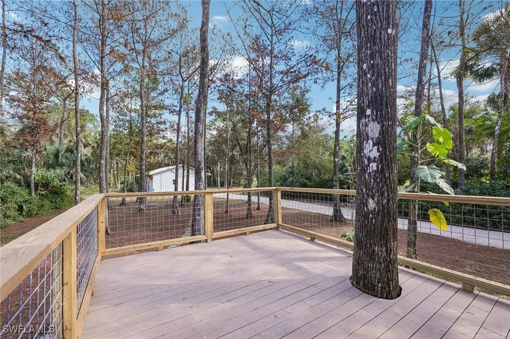 740 15th Street NW Naples FL 34120