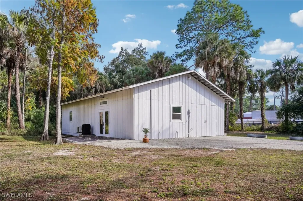 740 15th Street NW Naples FL 34120