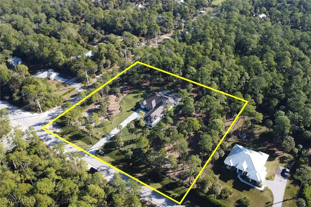 1618 19th Street SW Naples FL 34117