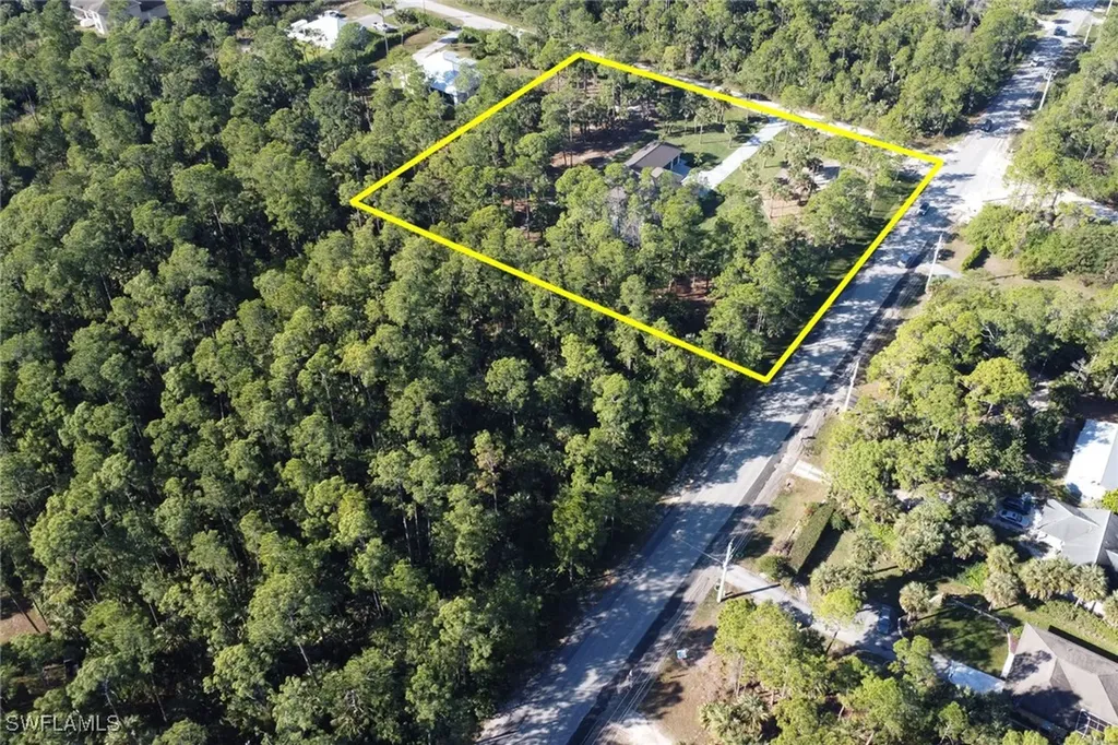 1618 19th Street SW Naples FL 34117