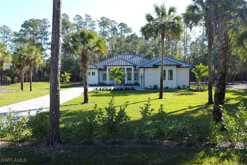 1618 19th Street SW Naples FL 34117