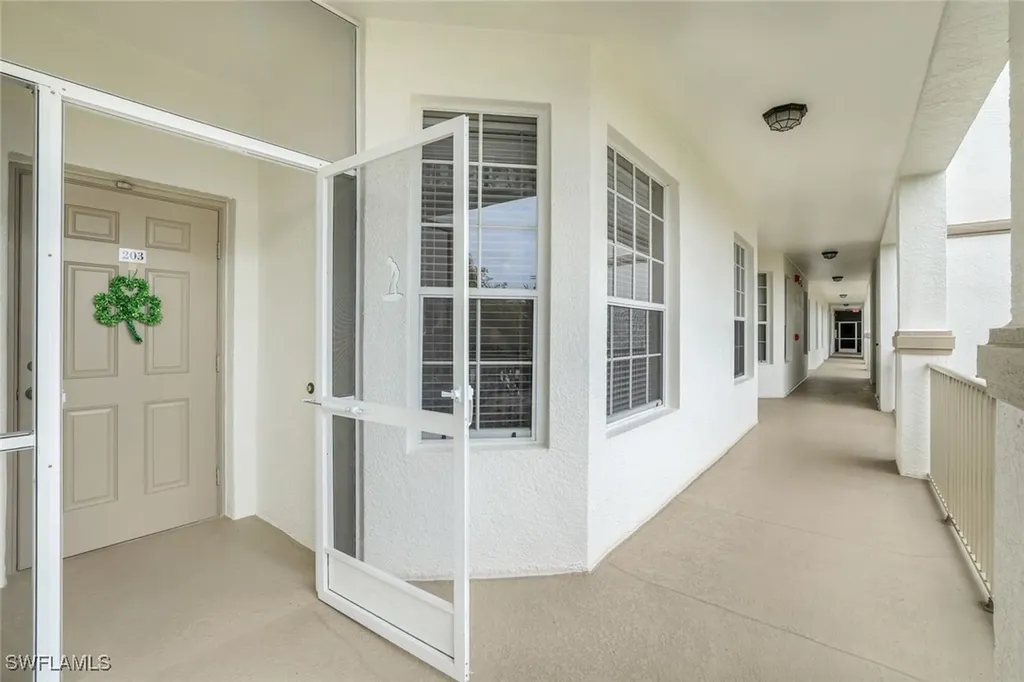 8259 Parkstone Place Naples FL 34120