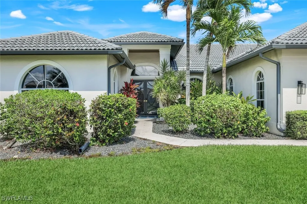 3347 SE 19th Avenue Cape Coral FL 33904