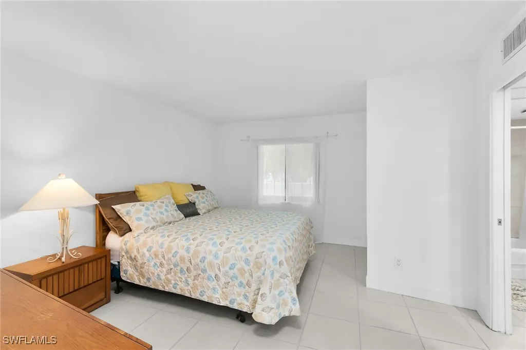 1085 Bald Eagle Drive Marco Island FL 34145
