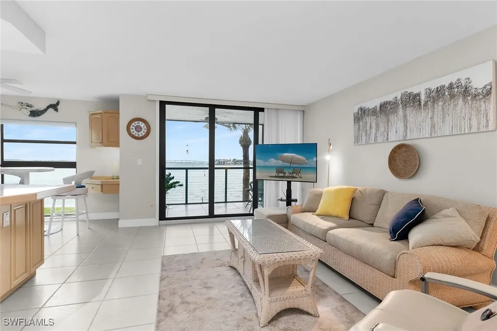 1085 Bald Eagle Drive Marco Island FL 34145