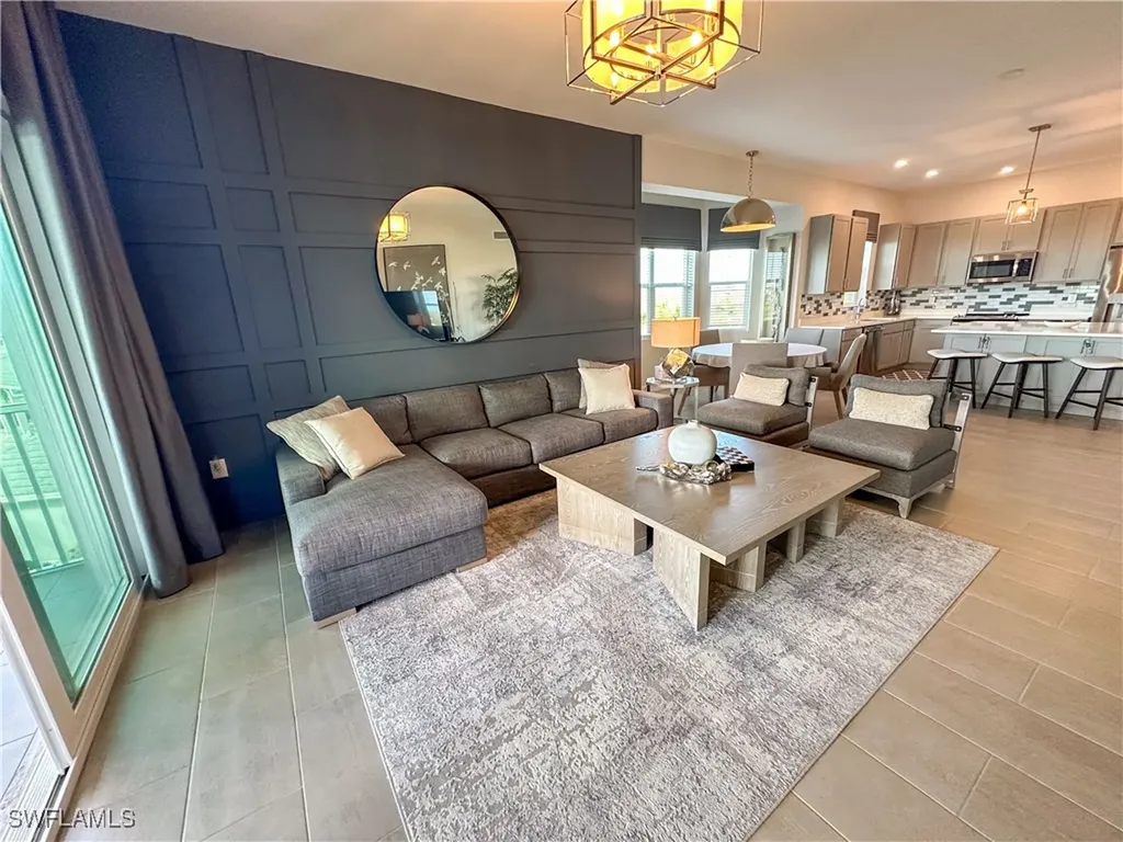 163 Indies Drive E Naples FL 34114