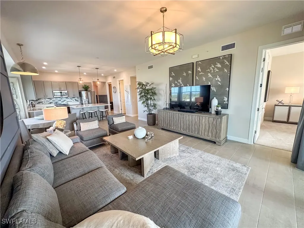 163 Indies Drive E Naples FL 34114