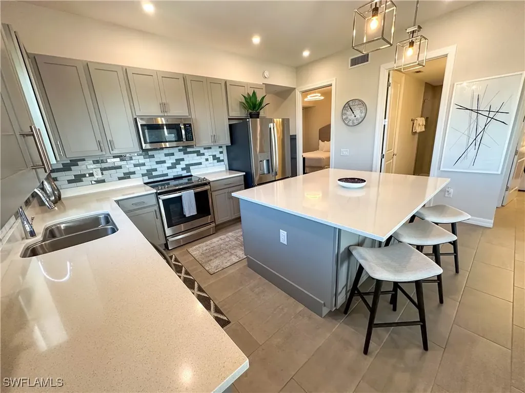 163 Indies Drive E Naples FL 34114