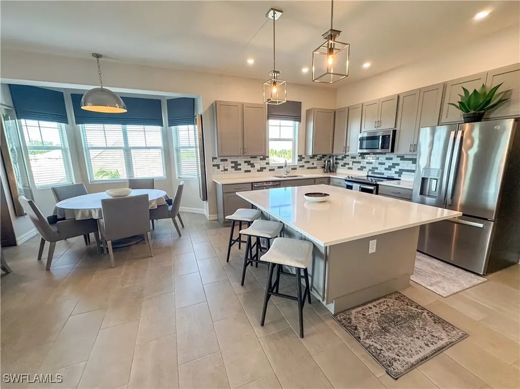 163 Indies Drive E Naples FL 34114