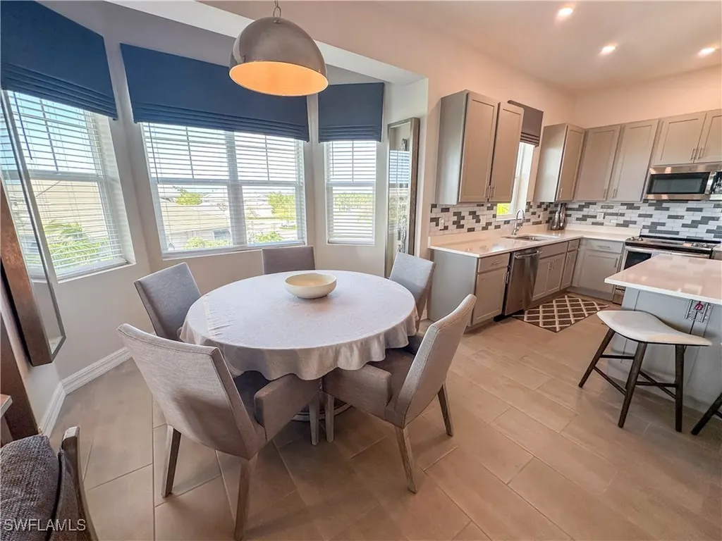 163 Indies Drive E Naples FL 34114
