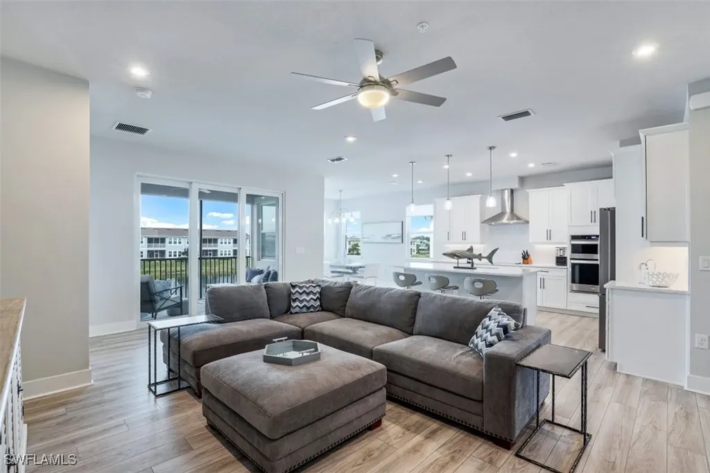 4705 Arboretum Circle Naples FL 34112