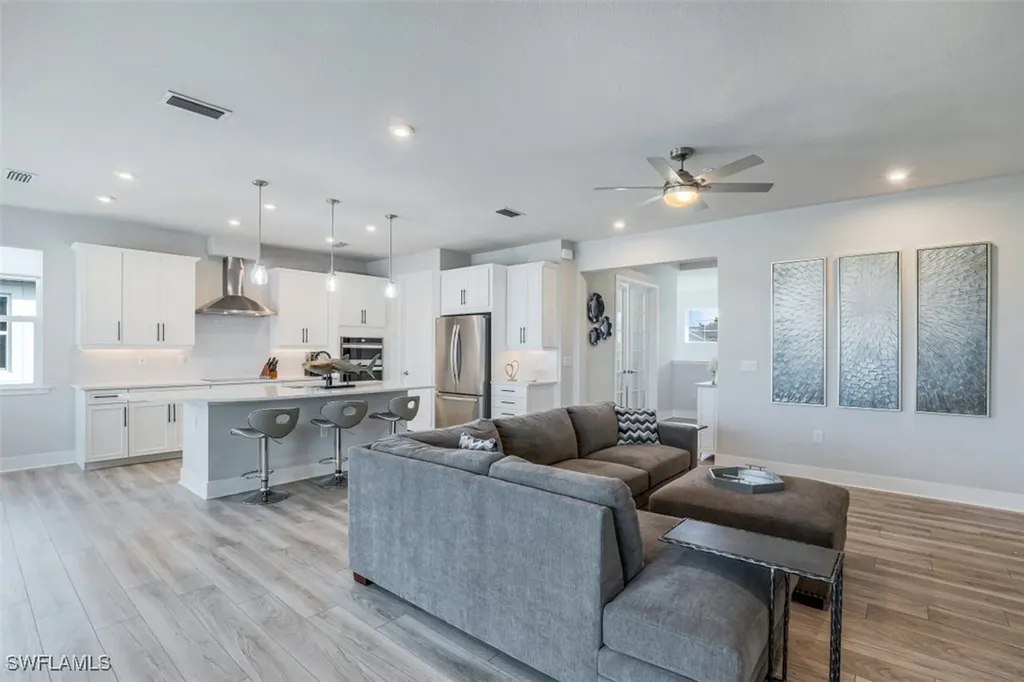 4705 Arboretum Circle Naples FL 34112