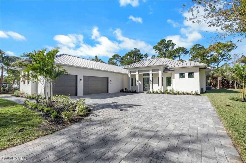 1109 15th Street SW Naples FL 34117
