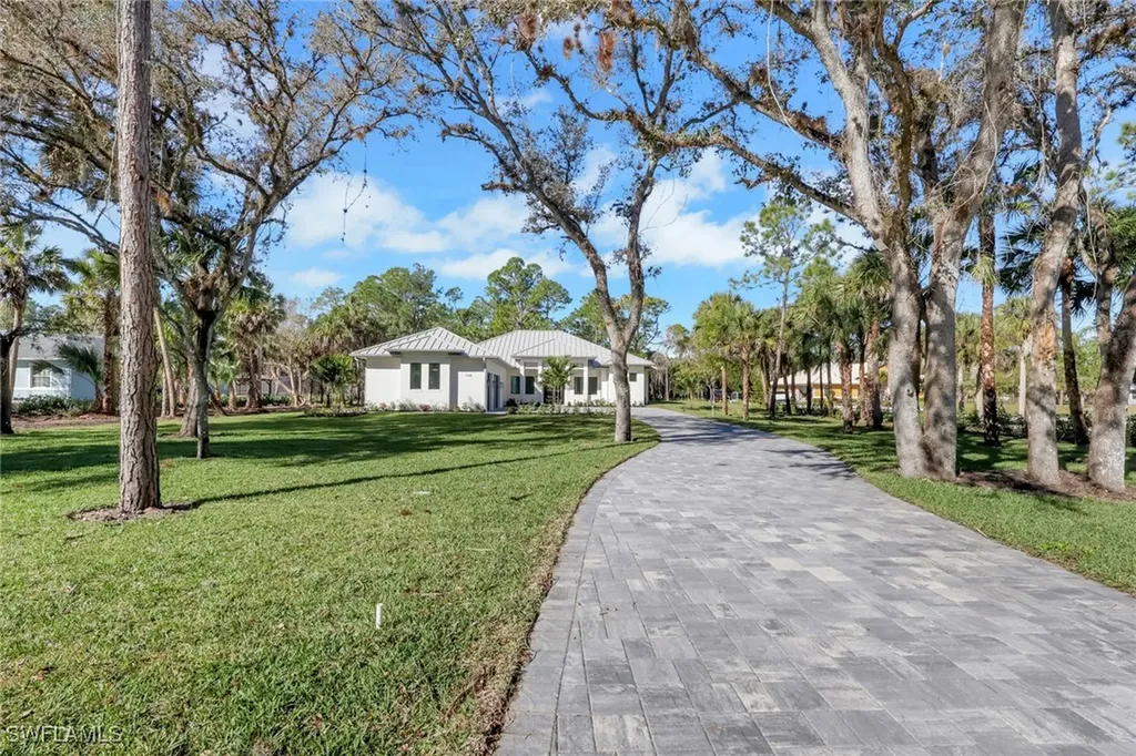 1109 15th Street SW Naples FL 34117