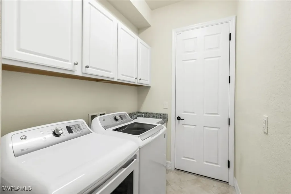 28085 Wicklow Court Bonita Springs FL 34135