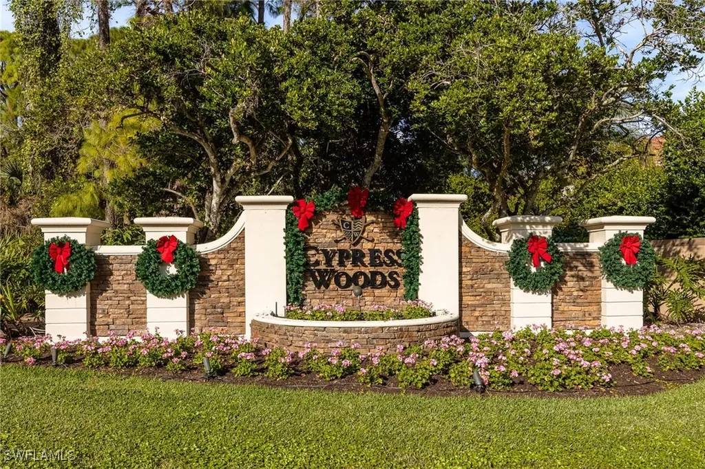 2770 Cypress Trace Circle Naples FL 34119