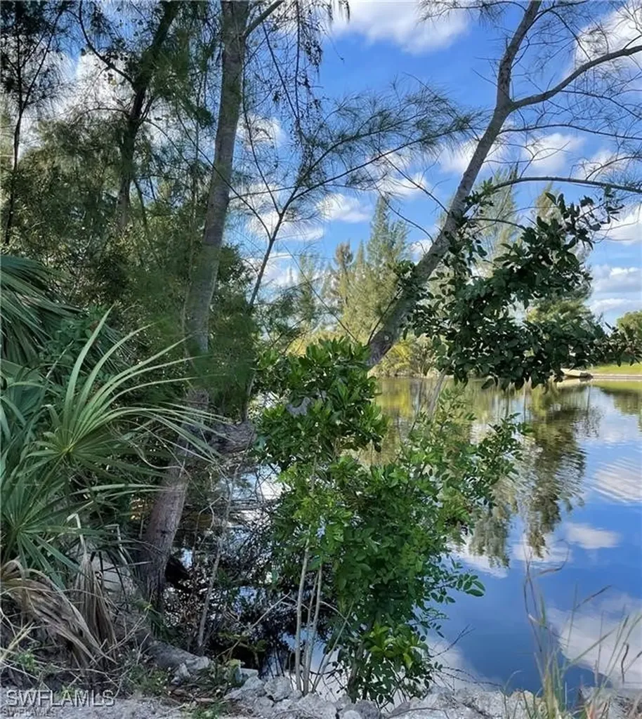3628 NE 15th Avenue Cape Coral FL 33909