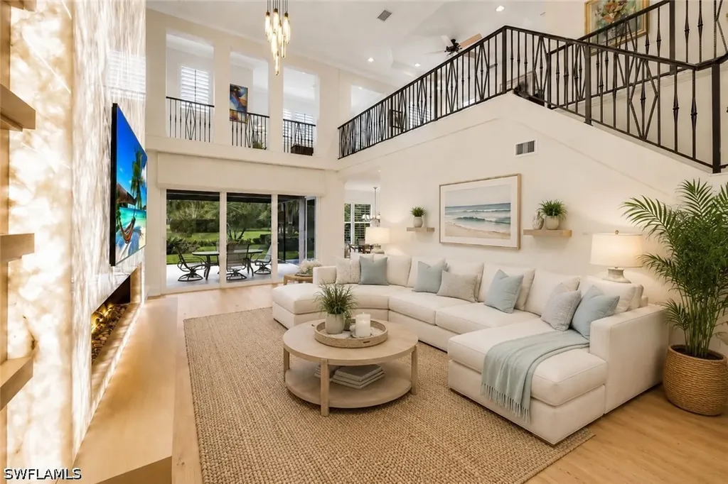 6777 Southern Oak Court Naples FL 34109