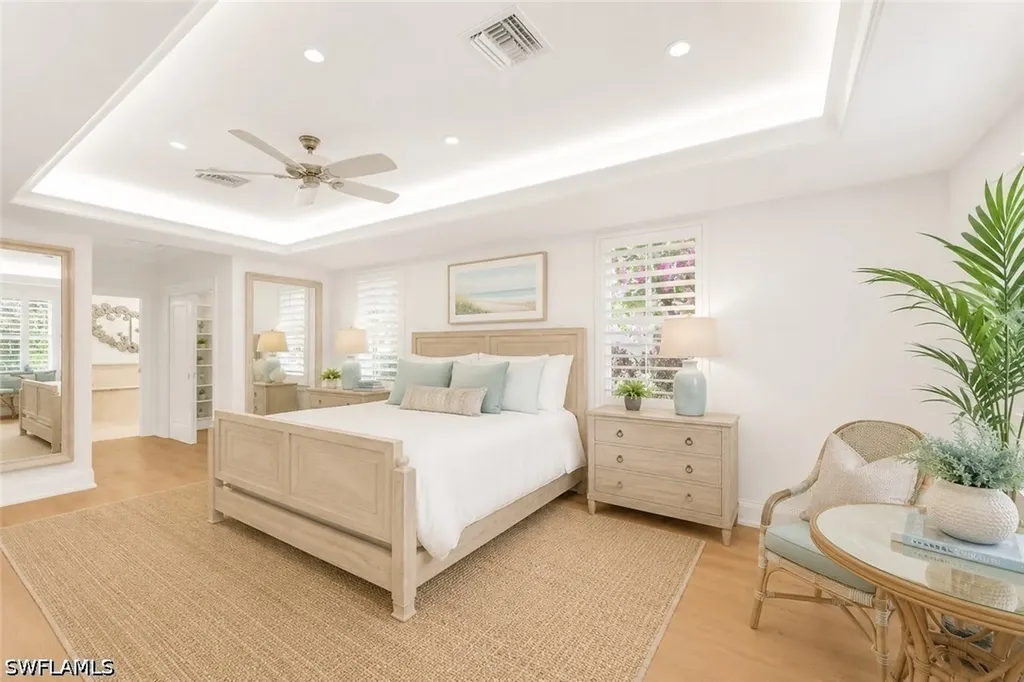 6777 Southern Oak Court Naples FL 34109