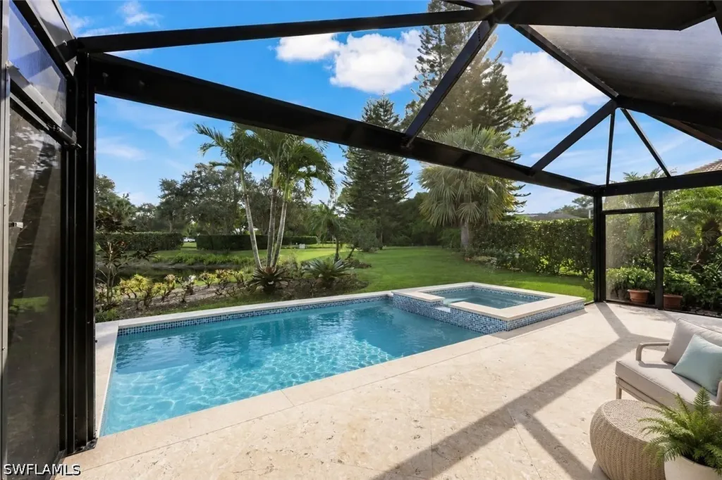 6777 Southern Oak Court Naples FL 34109
