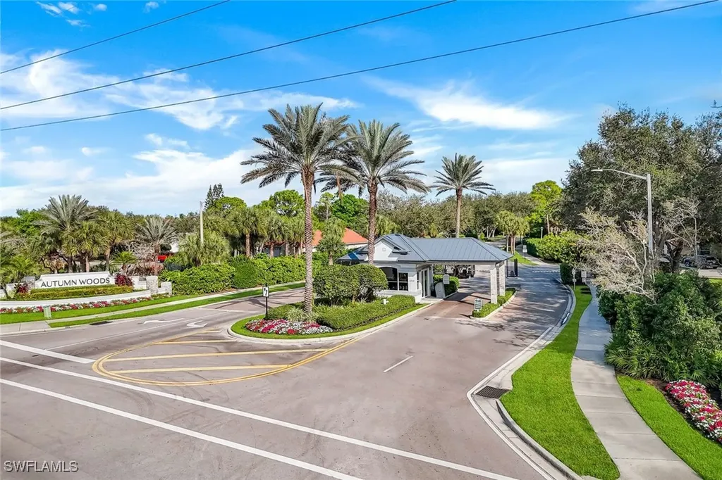 6777 Southern Oak Court Naples FL 34109