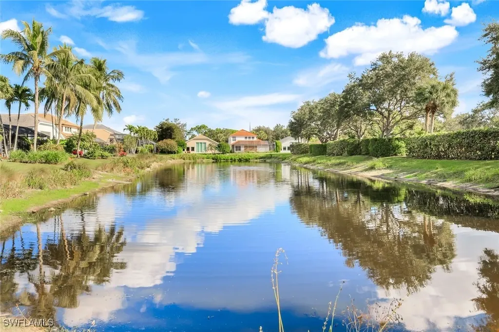 6777 Southern Oak Court Naples FL 34109