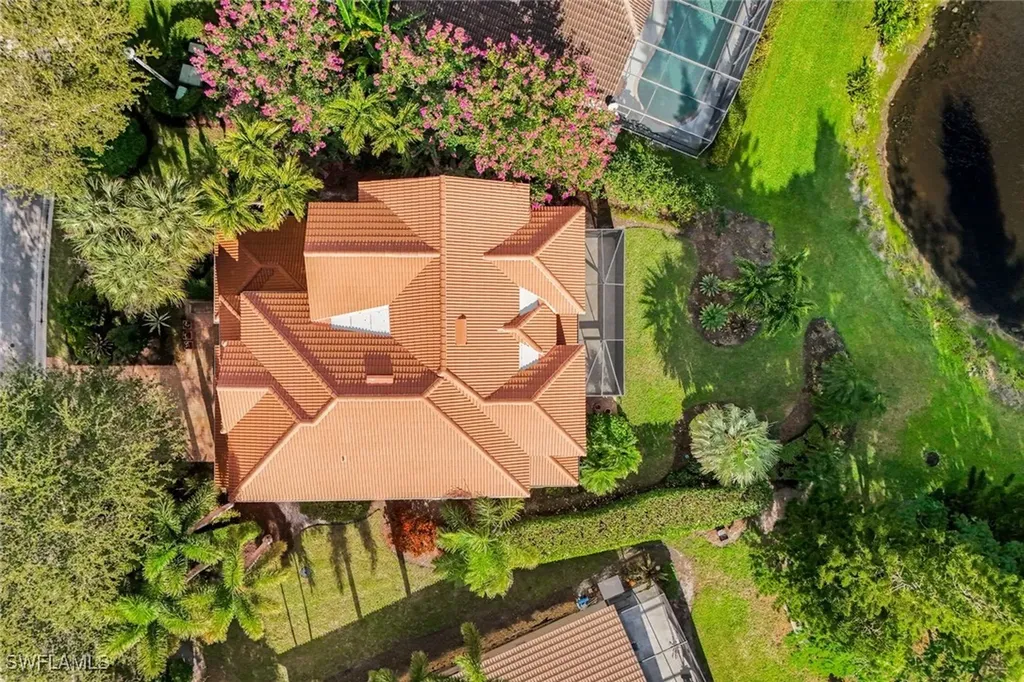6777 Southern Oak Court Naples FL 34109