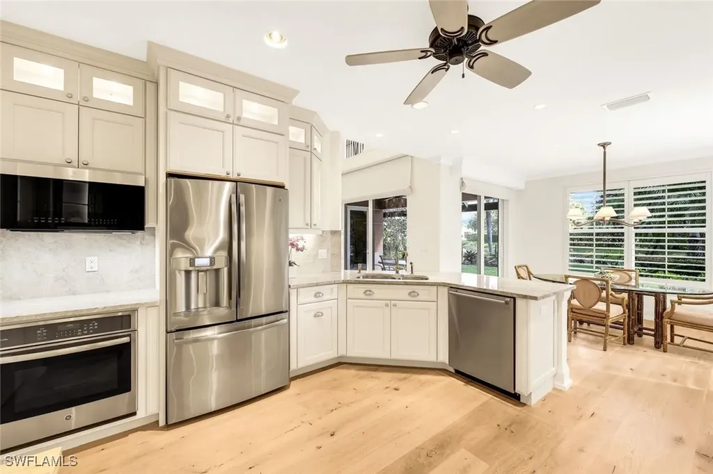 6777 Southern Oak Court Naples FL 34109