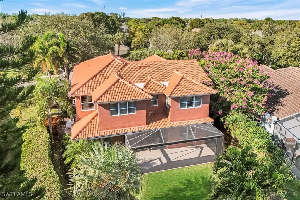 6777 Southern Oak Court Naples FL 34109
