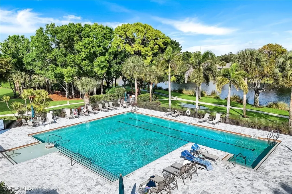 6777 Southern Oak Court Naples FL 34109
