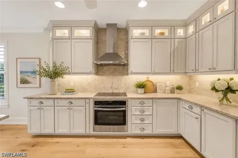 6777 Southern Oak Court Naples FL 34109