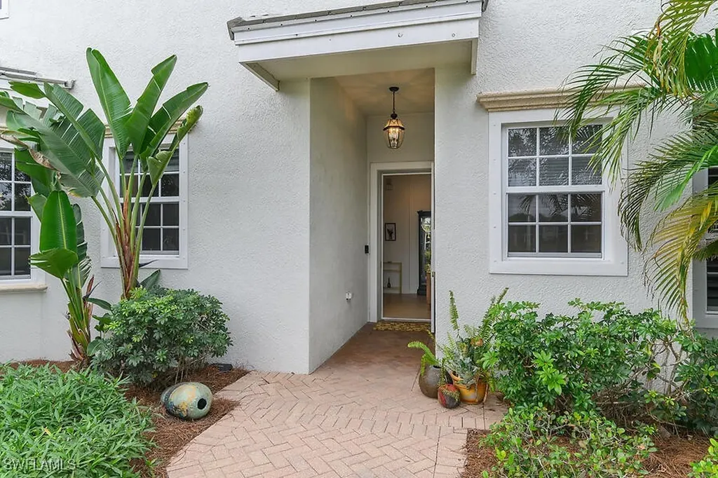 9292 Belle Court Naples FL 34114