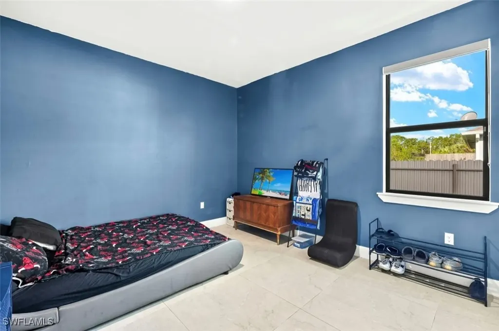 2552 70th Avenue NE Naples FL 34120