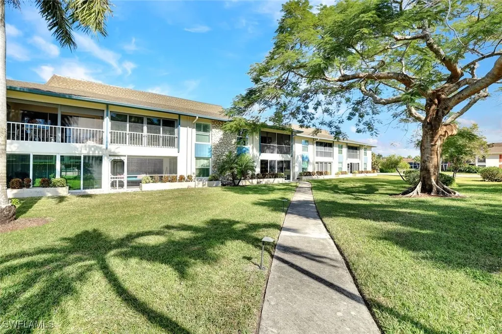325 Charlemagne Boulevard Naples FL 34112