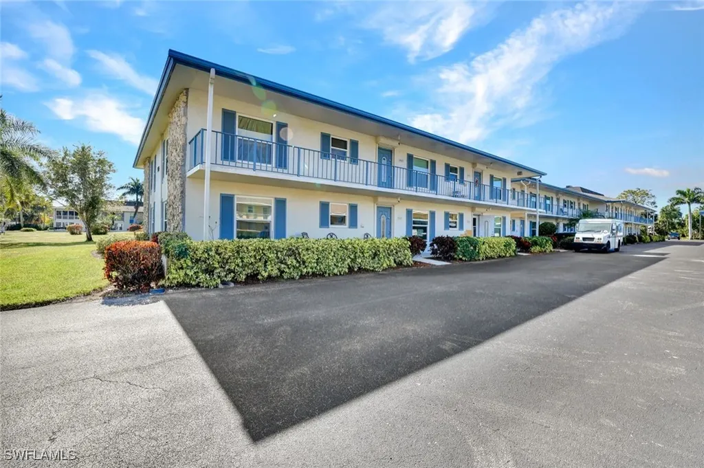 325 Charlemagne Boulevard Naples FL 34112