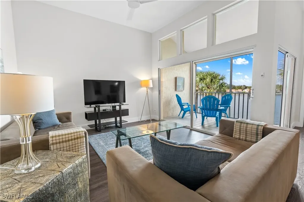 2711 Citrus Lake Drive Naples FL 34109