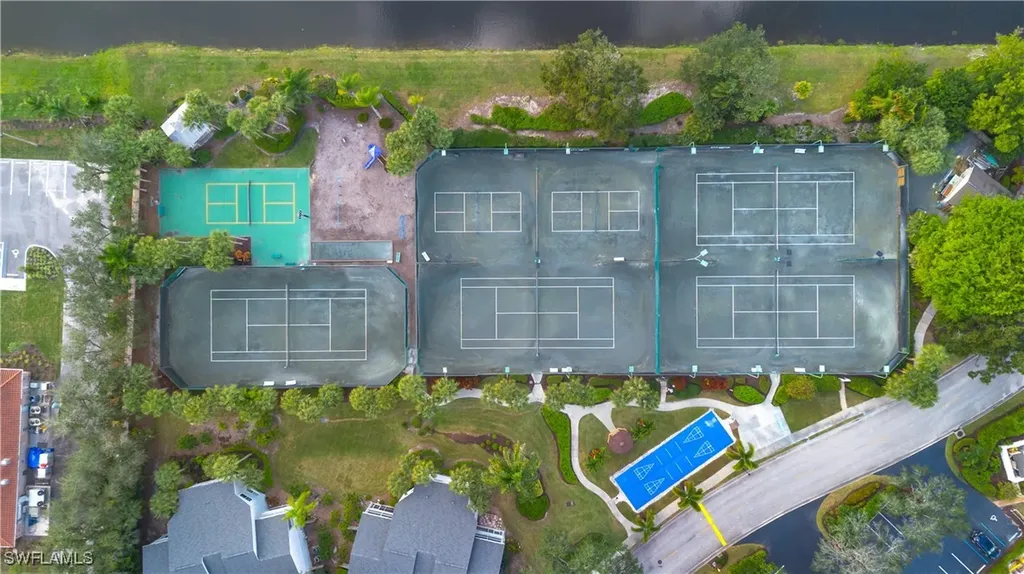 2711 Citrus Lake Drive Naples FL 34109