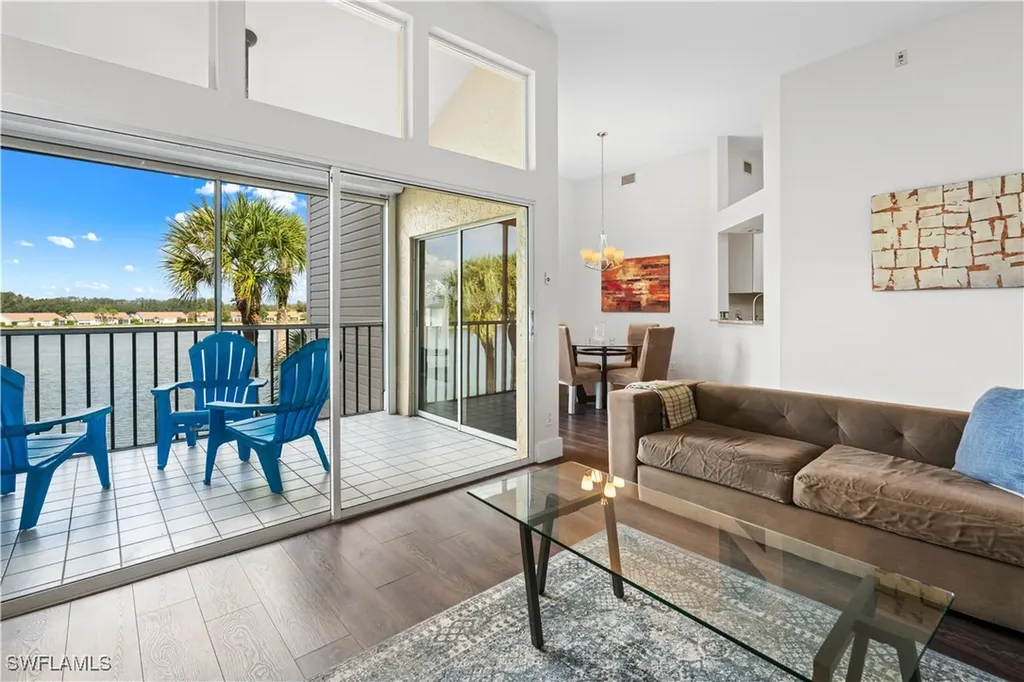 2711 Citrus Lake Drive Naples FL 34109