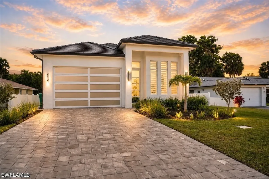 522 98th Avenue N Naples FL 34108