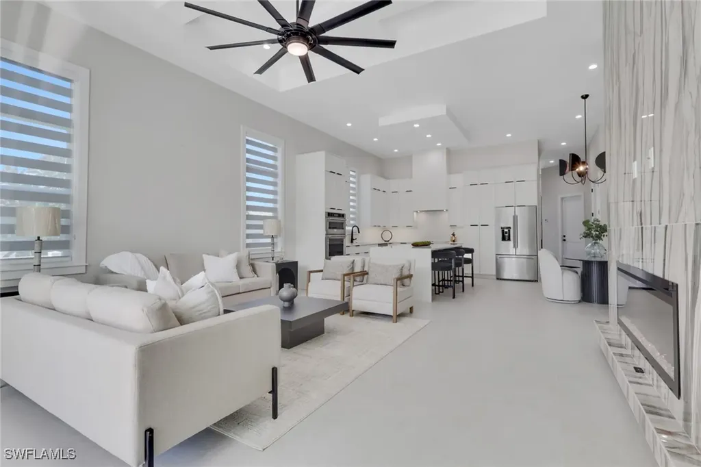 522 98th Avenue N Naples FL 34108
